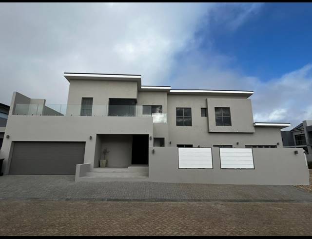3 BEDROOM FREESTANDING FOR SALE IN SAGEWOOD